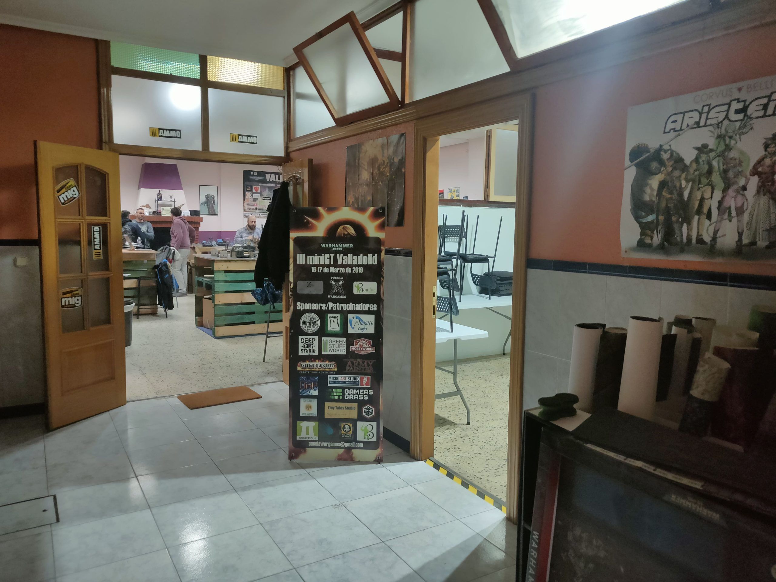 Pasillo del local de Pucela Wargames