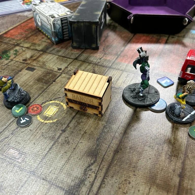 Partida de Marvel Crisi Protocol en Pucela Wargames