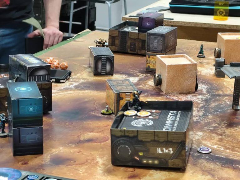 Demo de Infinity en Pucela Wargames
