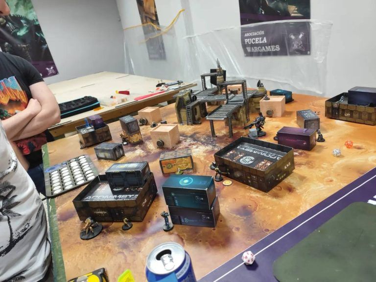 Demo de Infinity en Pucela Wargames